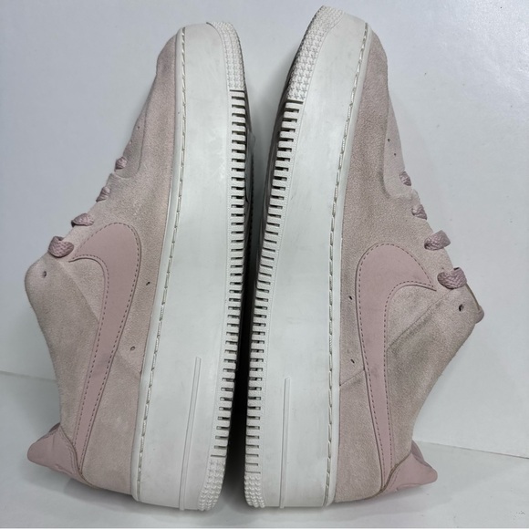Nike Women’s size 9.5 Nike Air Force 1 sage low particle beige pink wmns shoes - Picture 5 of 11
